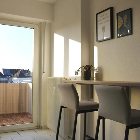 Grosse 6 Personen Wohnung I Balkon I Zentral I Boxspringbett I Wifi Hamm  Exterior photo